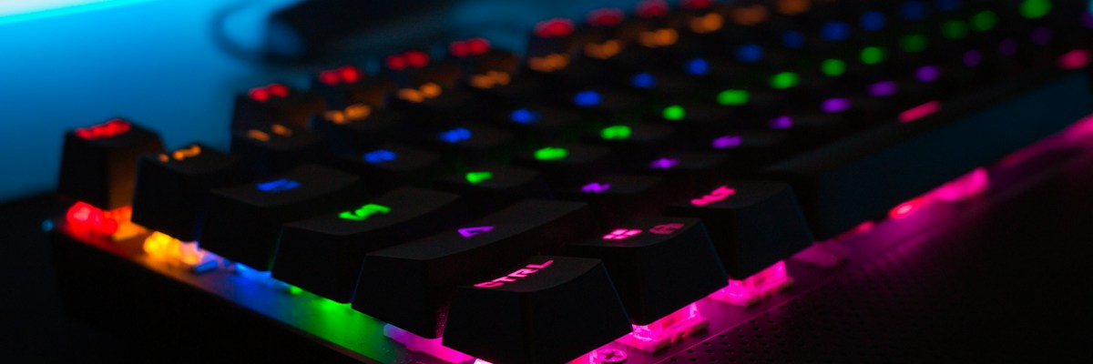 LPL春季赛季后赛激战 - 极速电竞实时比分