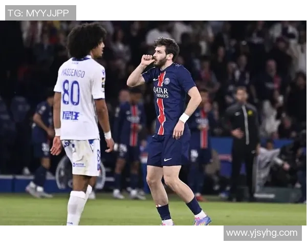 德甲激战:巴黎圣日耳曼凭点球险胜利物浦引发争议与热议